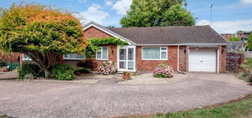 4 bed detached bungalow for sale