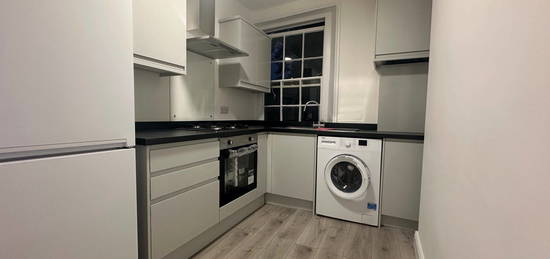 Flat to rent in Caledonian Road, London, Greater London N1