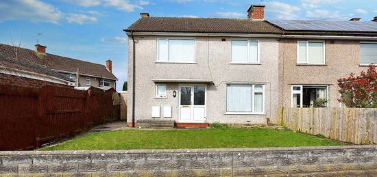 3 bedroom semi-detached house to rent