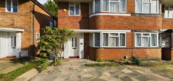 3 bed semi-detached house to rent