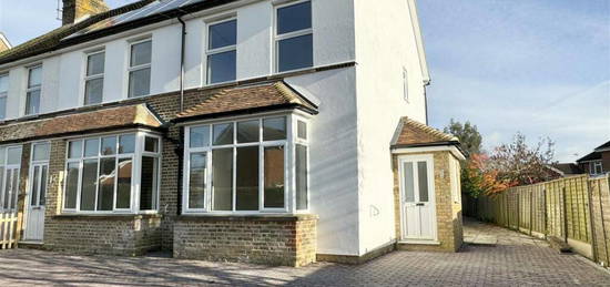 3 bedroom semi-detached house