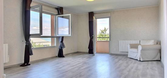 Appartement Evian Les Bains 3 pièce(s) 70.79 m2