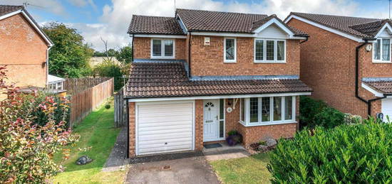 Detached house for sale in Mill End Close, Eaton Bray LU6