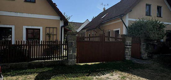 Prodej  rodinného domu 180 m², pozemek 907 m²