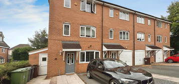 Town house for sale in Woodland Drive, Middleton, Leeds LS10