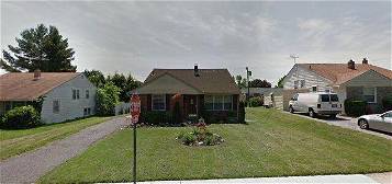 206 Donnelly Ave, Aston, PA 19014