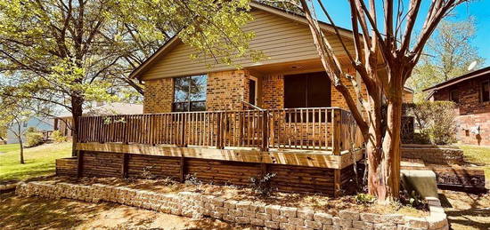 16 Golf View Mnr, Huntsville, TX 77340