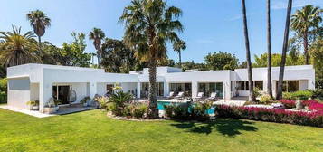 Chalet en Paraíso - Atalaya- Benamara, Estepona