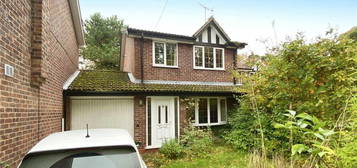 3 bedroom link detached house for sale