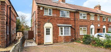 6 bedroom semi-detached house