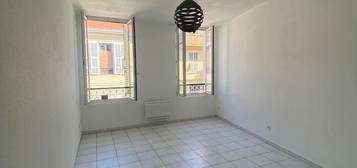 Appartement  à louer, 2 pièces, 1 chambre, 29 m²