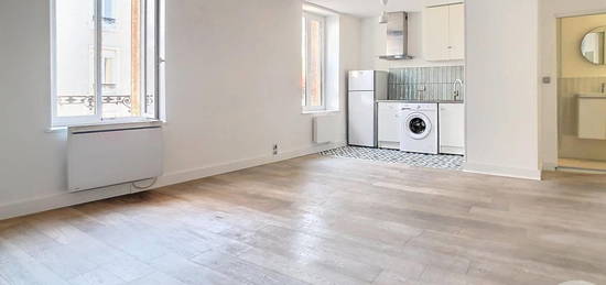 Appartement  à louer, 3 pièces, 2 chambres, 48 m²