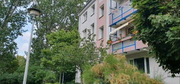 Schöne 2,5 Zimmer Wohnung in Treptow am Plänterwald