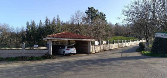 Casa rural en calle Lagazos en Lalín