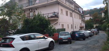 Trilocale in vendita in via Albidona, 40