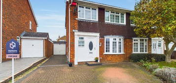 3 bedroom semi-detached house for sale