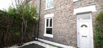 5 bedroom terraced house for sale