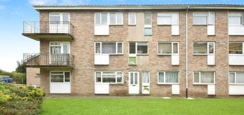 3 bedroom flat for sale