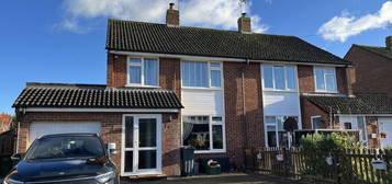 3 bedroom semi-detached house for sale