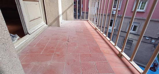 Piso en venta en Carrer de Sant Antoni Maria Claret, Navas