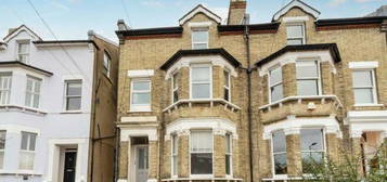 2 bed flat to rent