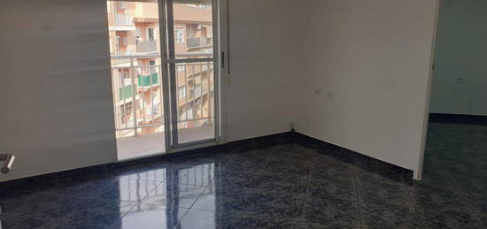 Piso en venta en Tavernes Blanques