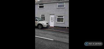 3 bedroom semi-detached house