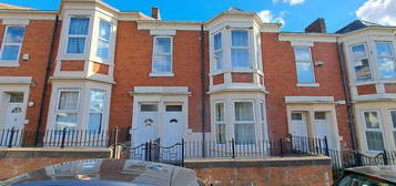 2 bedroom ground floor flat for sale