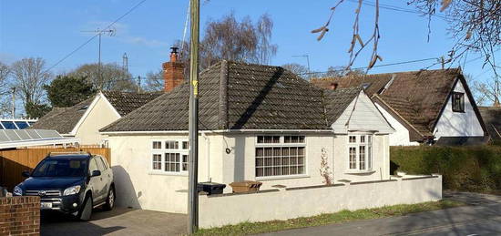 2 bedroom semi-detached bungalow to rent