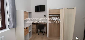 Location appartement 6 pièces 12 m²