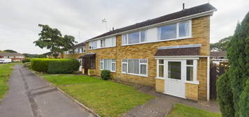 3 bed semi-detached house to rent