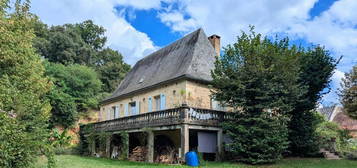 Ancien gabarier offrant 4 chambres en bordure de Dordogne