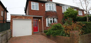 3 bedroom semi-detached house to rent