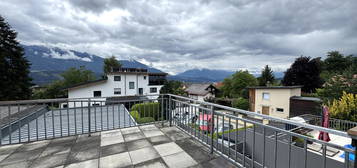 GEMÜTLICHE 3-ZIMMER-WOHNUNG MIT GROßER TERRASSE UND VIEL POTENZIAL