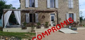 Vente maison 6 pièces 160 m²