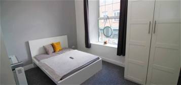Flat to rent in BPC01541 King Square Avenue, Stokes Croft BS2