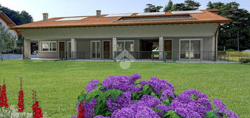 VILLA A SCHIERA D'ANGOLO A COSTERMANO