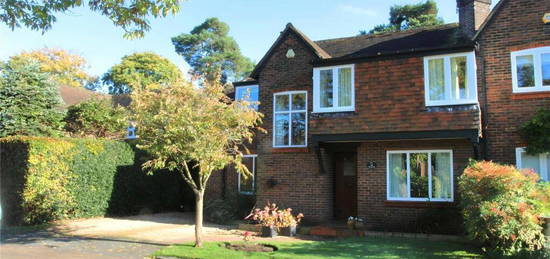 4 bedroom semi-detached house for sale