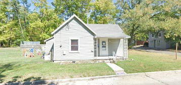 813 Wilkes Blvd, Columbia, MO 65201