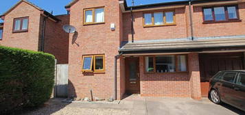 5 bedroom semi-detached house