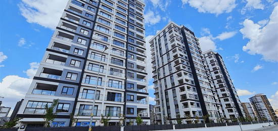 TERAS OVACIKTA 11.KAT GÜNEY CEPHE PRESTİJLİ GENİŞ 4+1 DAİRE