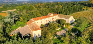 Domaine viticole à rénover proche de Beaumes de Venise