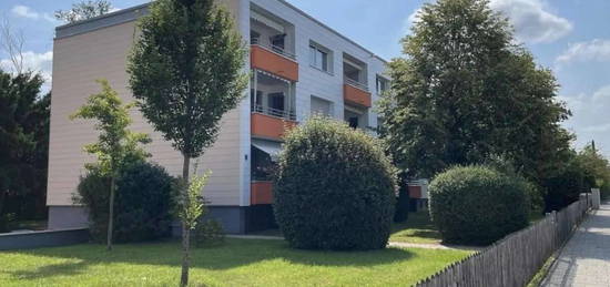 Attraktive, zentral gelegene 3-Zimmer-Wohnung mit Westloggia in Germering