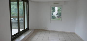 Appartement  à louer, 3 pièces, 2 chambres, 62 m²