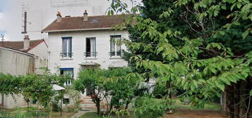 Maison 2 étages  à vendre, 7 pièces, 6 chambres, 130 m²