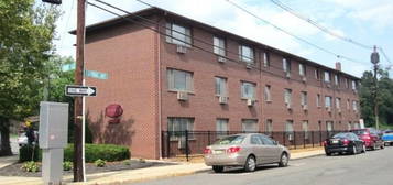 601 Davis Ave, Harrison, NJ 07029