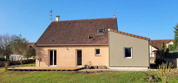 Maison Individuelle 5 Pièces avec Garage et Jardin