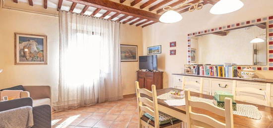 Casa indipendente in vendita in  san lorenzo alle corti