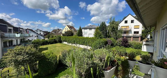 Verkauf einer charmanten Eigentumswohnung: 3,5 Zimmer in begehrter Lage mit Balkon & Garage