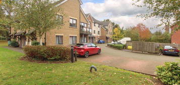 Flat for sale in Queensway, Hemel Hempstead Industrial Estate, Hemel Hempstead HP2